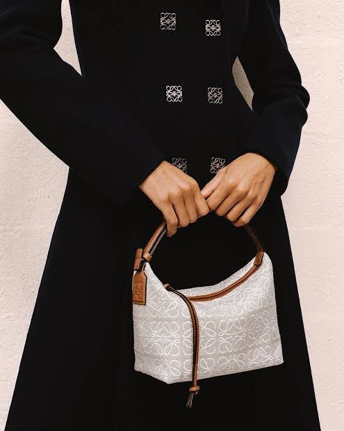 L-O-E-W-E Cubi Anagram Crossbody – Premium Women Bag (Brown/White)