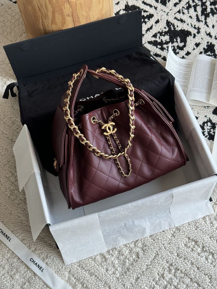 C-H-A-N-E-L 25 Hobo Women Bag – Effortless Chic Edition (Maroon)