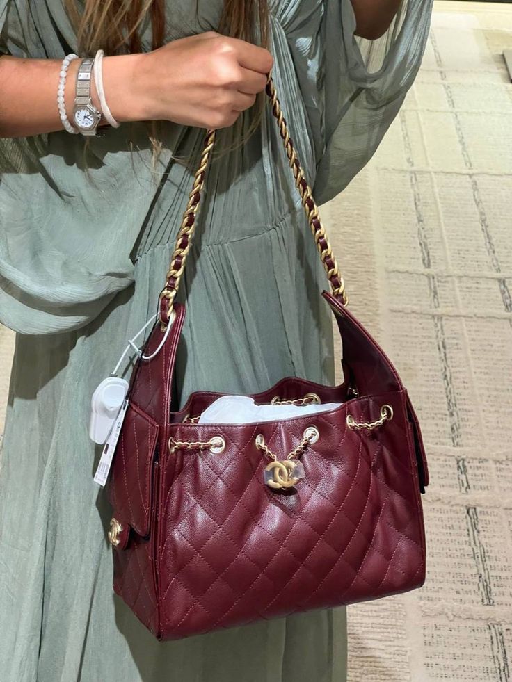 C-H-A-N-E-L 25 Hobo Women Bag – Effortless Chic Edition (Maroon)