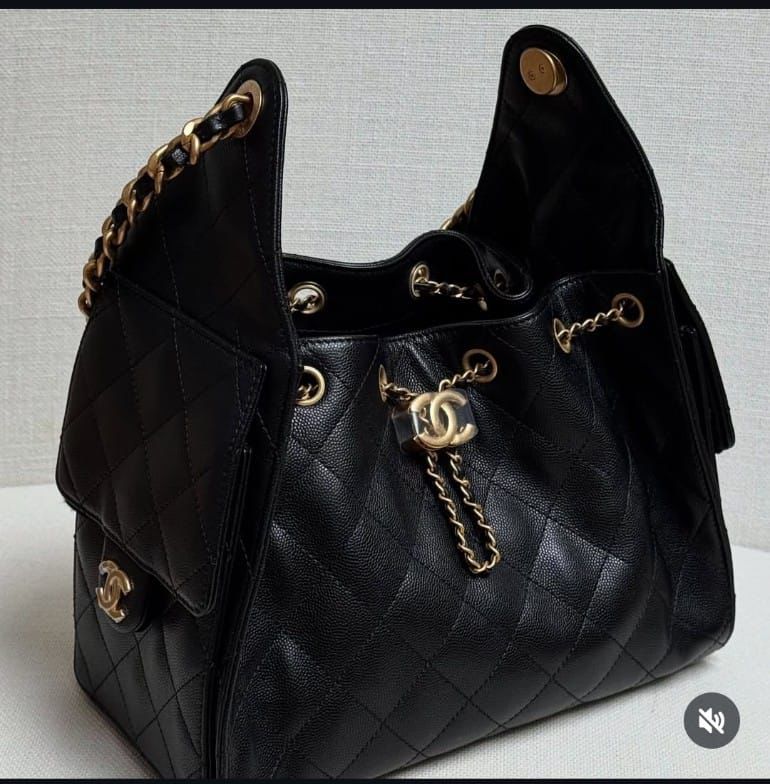 C-H-A-N-E-L 25 Hobo Women Bag – Effortless Chic Edition (Black)