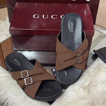 G-U-C-C-I Unisex Slippers – Stylish Comfort Edition (Brown)