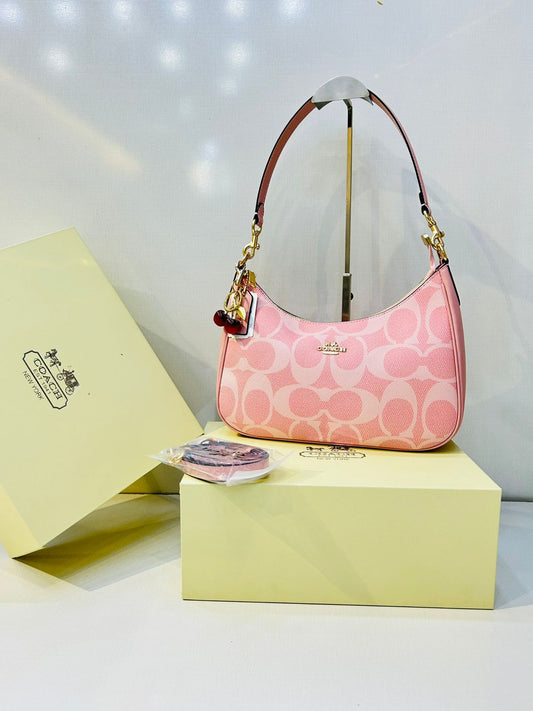 C-O-A-C-H Teri Bag Gift Set – Signature Canvas Women Bag (Pink)