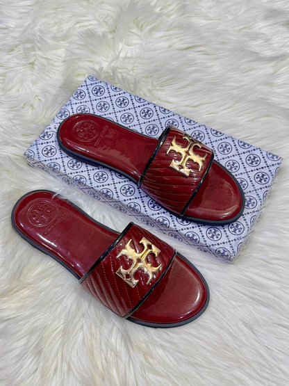 T-O-R-Y B-U-R-C-H Casual Flats – Master Class Edition (Red/Black)