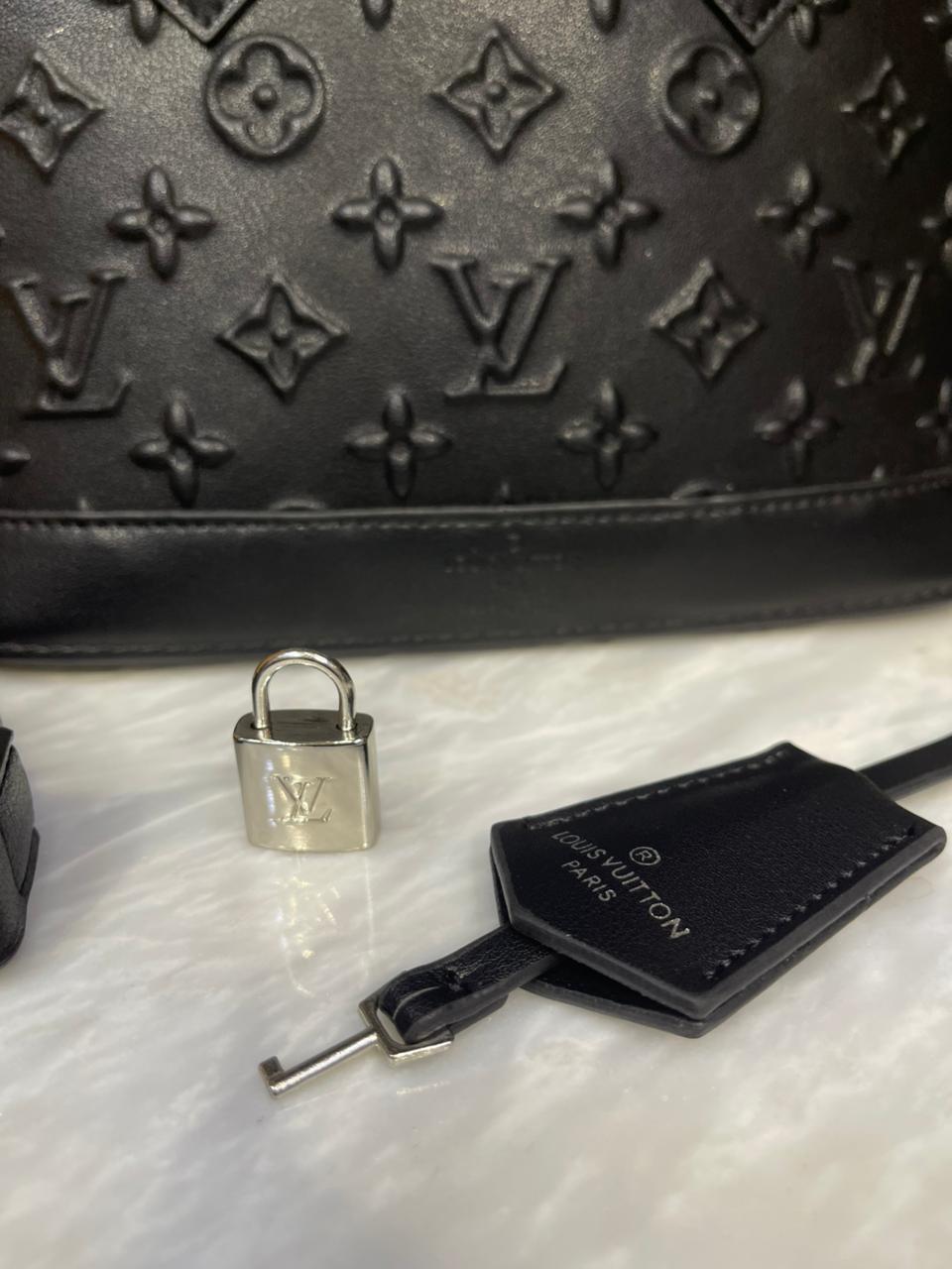 L-O-U-I-S V-U-I-T-T-O-N Alma Women Bag – Exclusive Premium Edition (Black)
