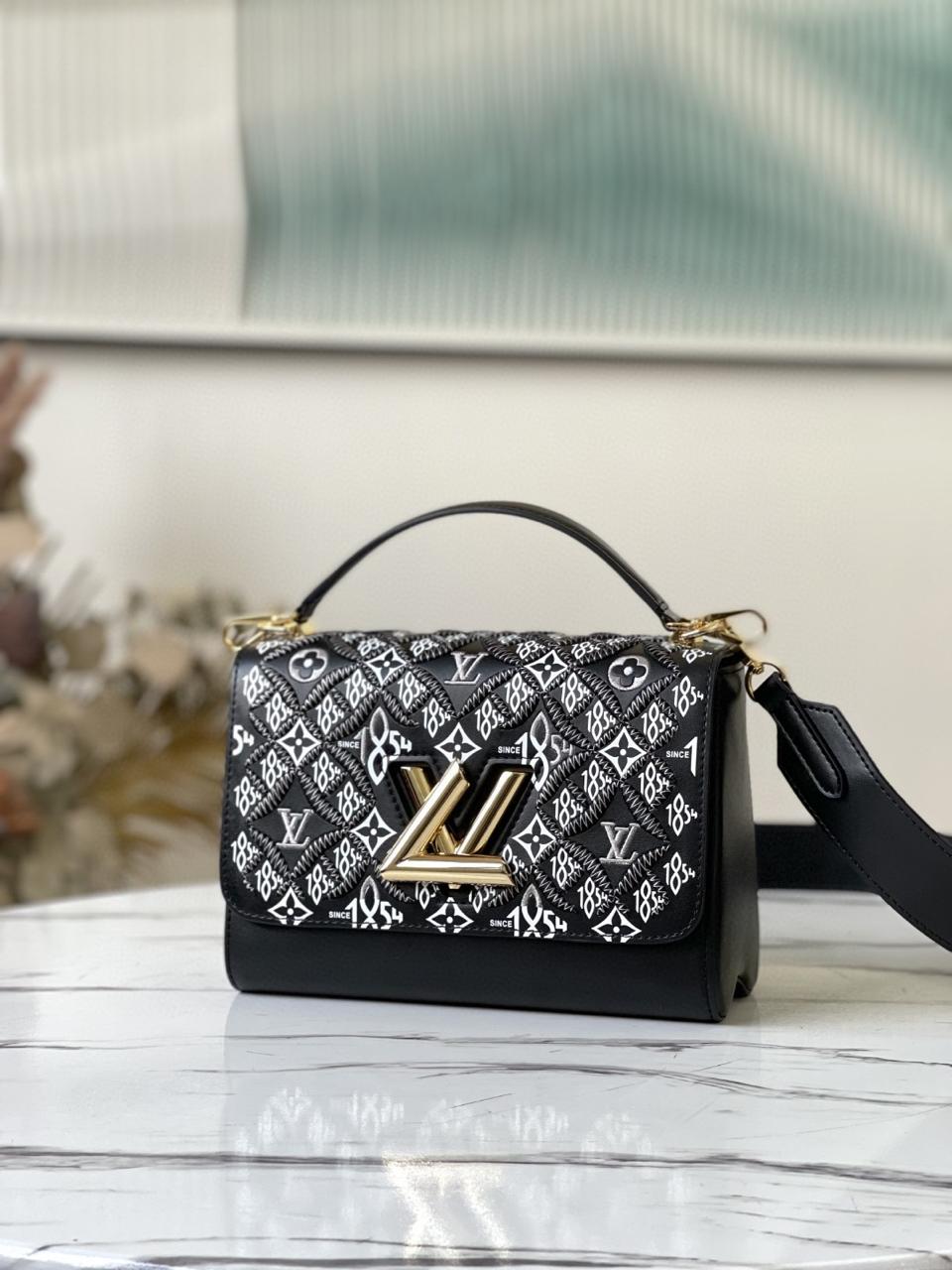 L-O-U-I-S V-U-I-T-T-O-N Crossbody Women Bag – Classic Edition (Black)