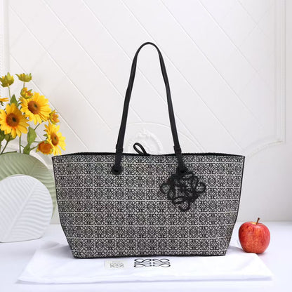 L-O-E-W-E Tote Women Bag – Master Edition (Black-1)