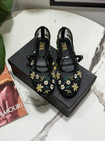 Z-A-R-A Net Pearl Embroidered Flats – Elegant Women Footwear (Black/Gold)