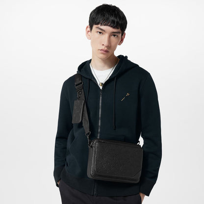 L-O-U-I-S V-U-I-T-T-O-N Trio Messenger Women Bag – Unisex Edition (Black)