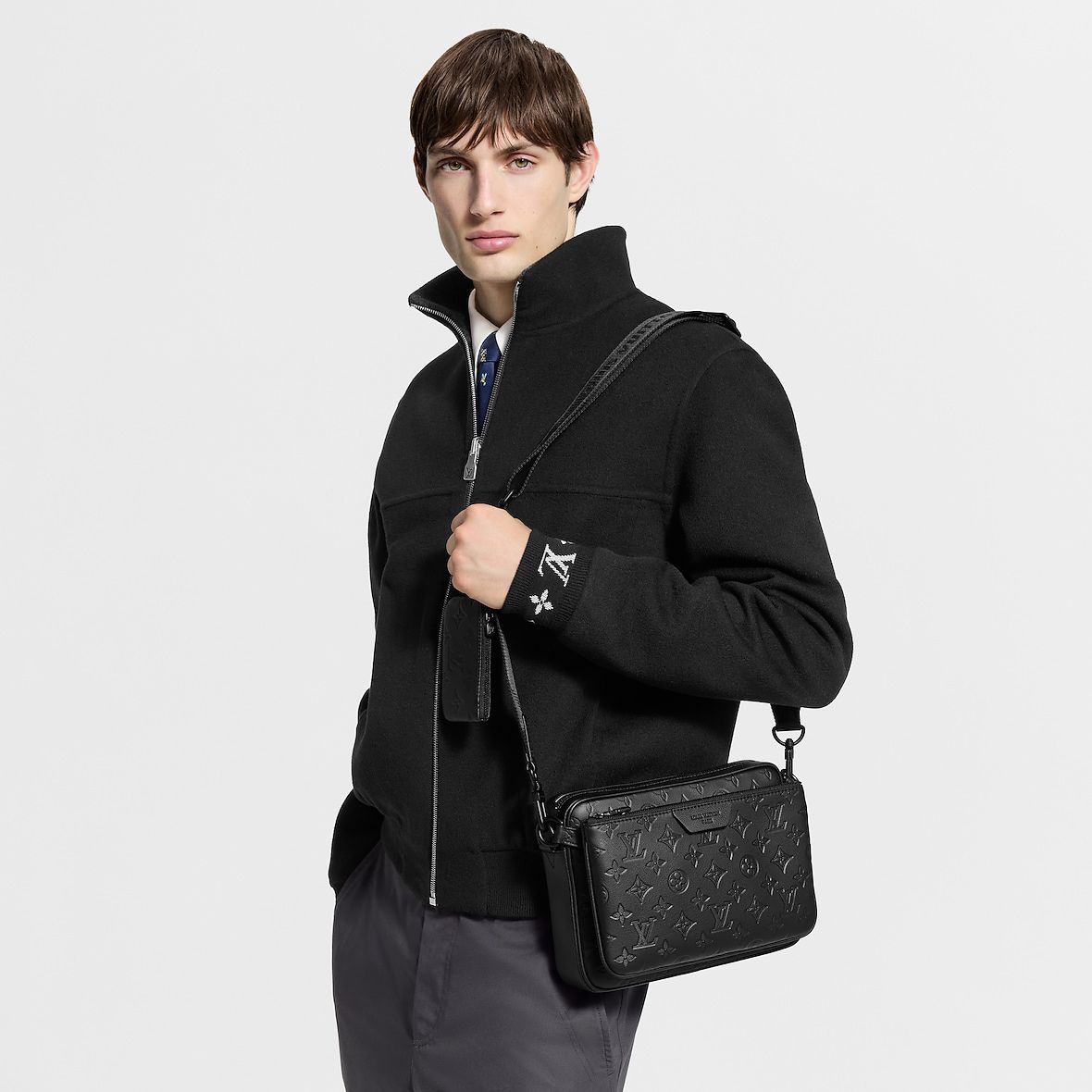 L-O-U-I-S V-U-I-T-T-O-N Trio Messenger Women Bag – Unisex Edition (Black)