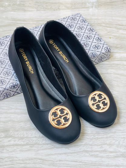 T-O-R-Y B-U-R-C-H Flat Pumps – Elegant Women Footwear (Black)