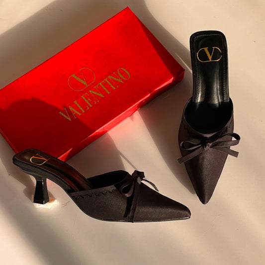 V-A-L-E-N-T-I-N-O Signature Heels – Chic Elevated Women Footwear (Black)