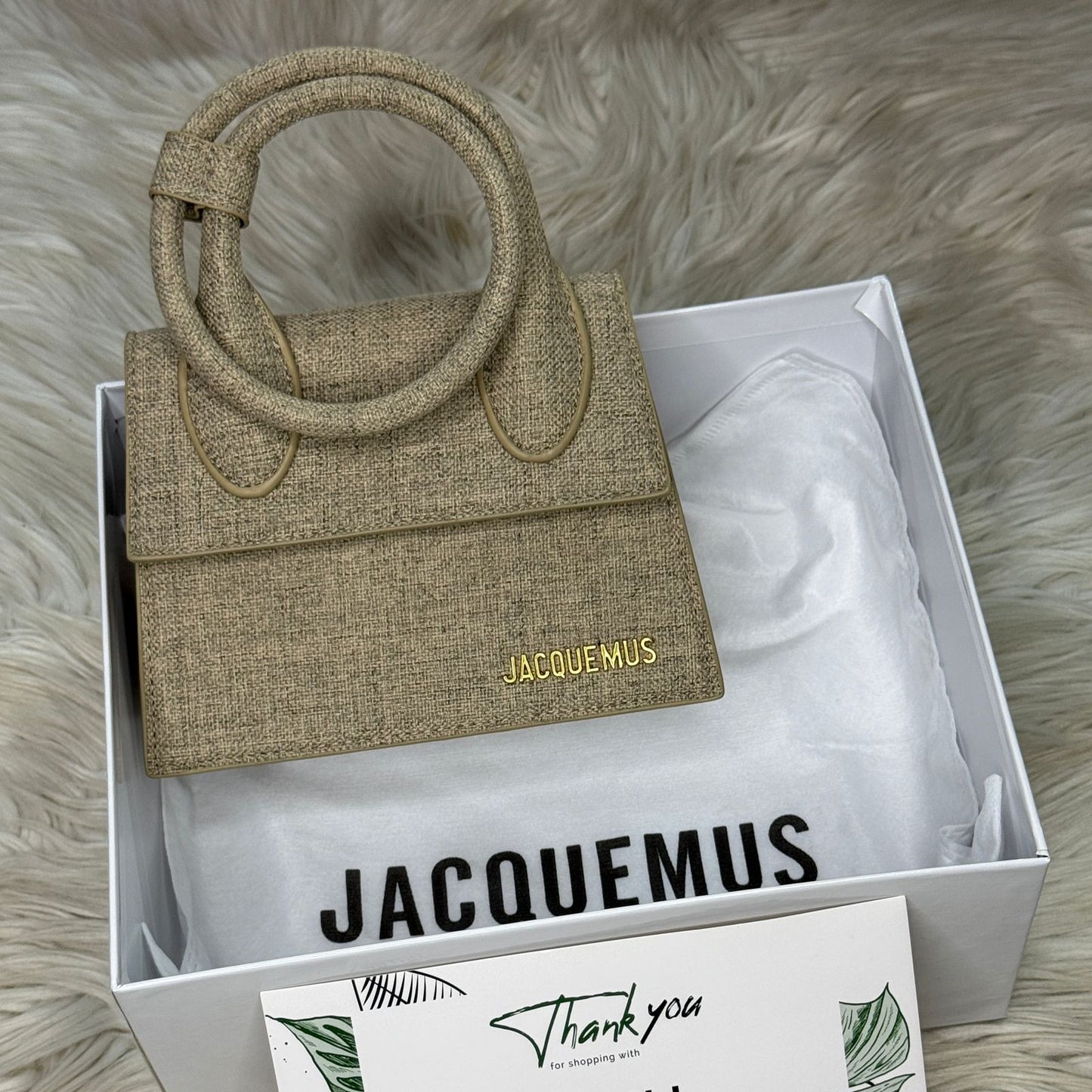 J-A-C-Q-U-E-M-U-S Le Grand Chiquito Tote – Luxe Mini Statement Women Bag (Beige-2)
