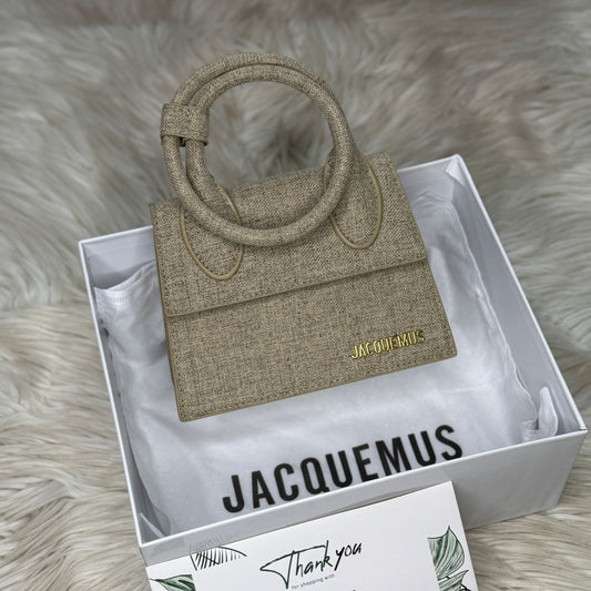 J-A-C-Q-U-E-M-U-S Le Grand Chiquito Tote – Luxe Mini Statement Women Bag (Beige-2)