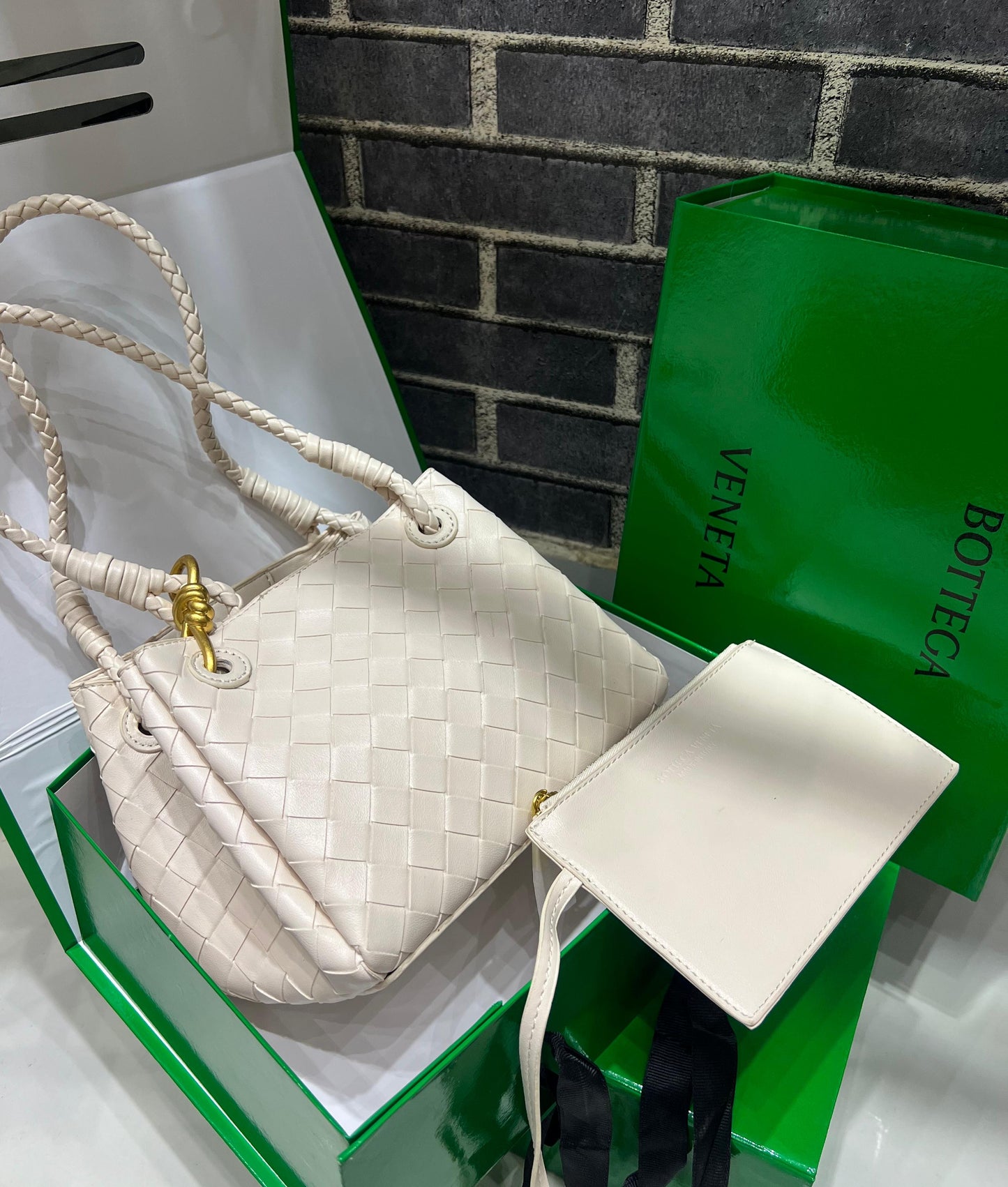 B-O-T-T-E-G-A V-E-N-E-T-A Small Shoulder Women Bag – Intrecciato Chic Edition (White)