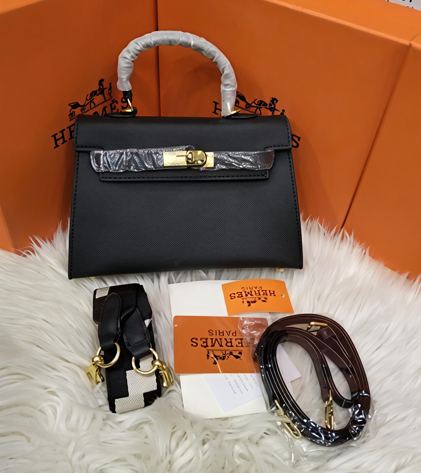 H-E-R-M-È-S Kelly 20 Mini Sellier – Petite Icon Women Bag (Black)