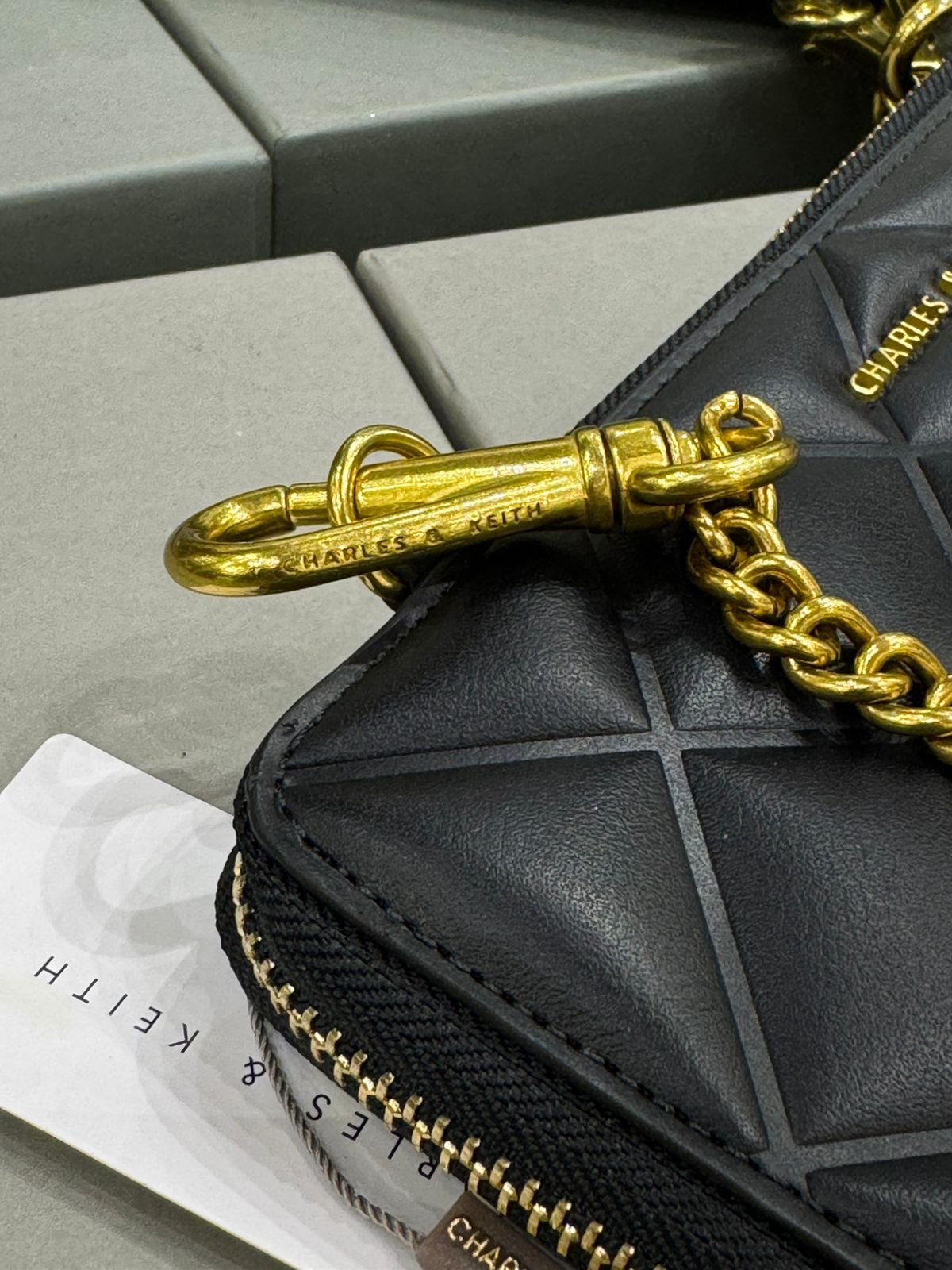 C-H-A-R-L-E-S & K-E-I-T-H Swing Quilted Zip Key Pouch – Travel Smart Women Bag (Black/Gold)