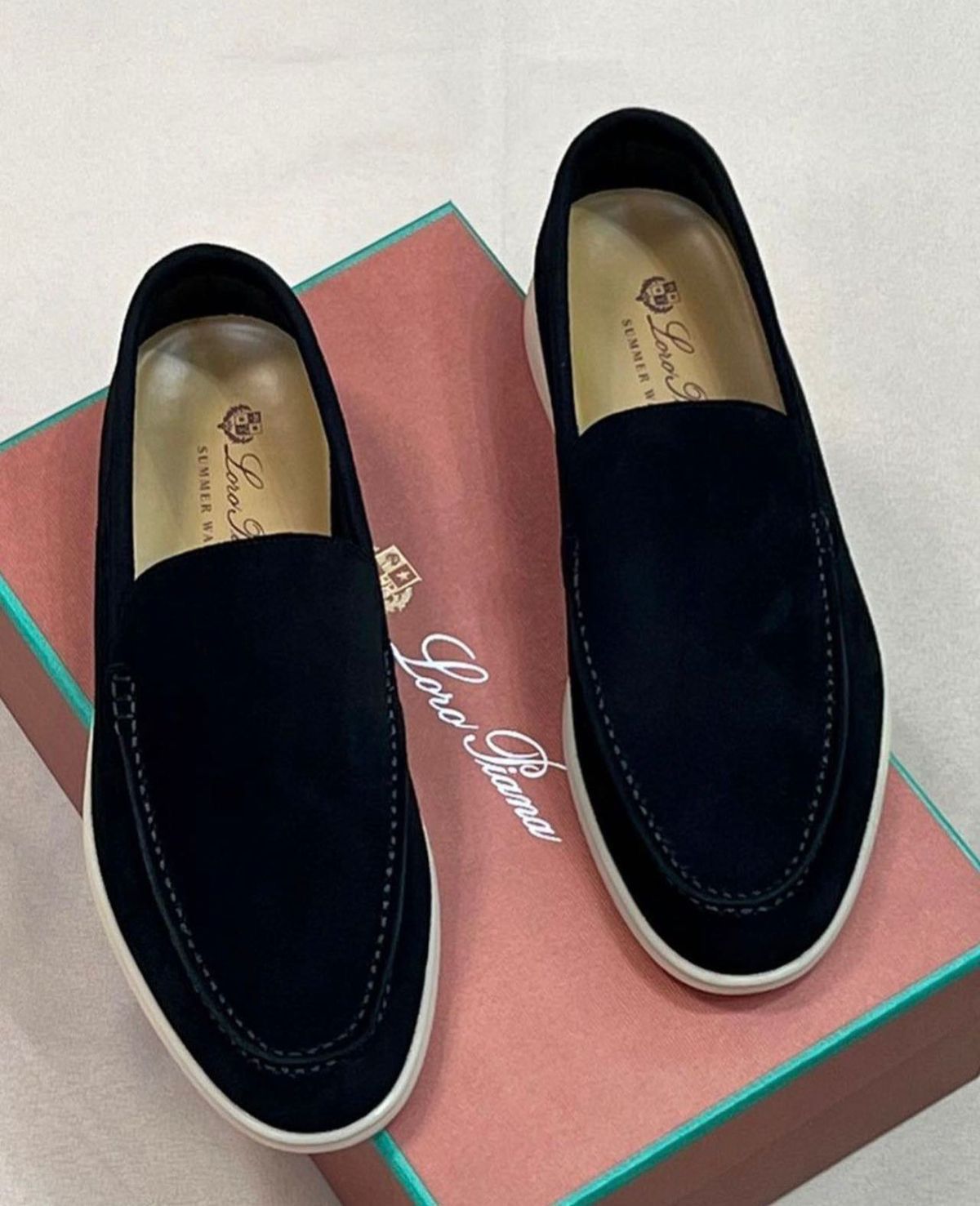 L-O-R-O P-I-A-N-A Unisex Shoes – Comfort Luxe Footwear (Black)