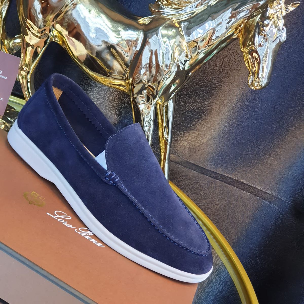 L-O-R-O P-I-A-N-A Unisex Shoes – Comfort Luxe Footwear (Blue)