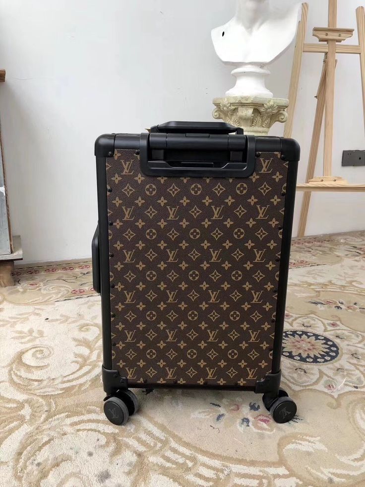 L-O-U-I-S V-U-I-T-T-O-N Monogram Luggage Bags – Travel Luxe Collection (Brown)