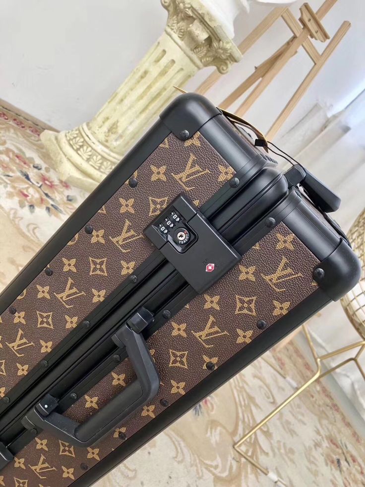L-O-U-I-S V-U-I-T-T-O-N Monogram Luggage Bags – Travel Luxe Collection (Brown)