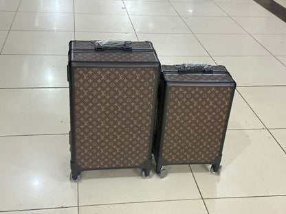L-O-U-I-S V-U-I-T-T-O-N Monogram Luggage Bags – Travel Luxe Collection (Brown)