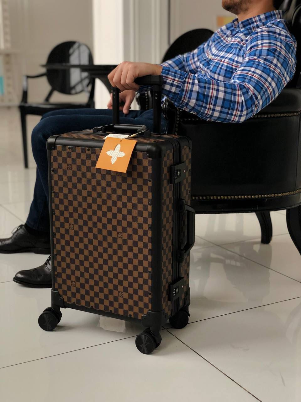 L-O-U-I-S V-U-I-T-T-O-N Monogram Luggage Bags – Travel Luxe Collection (Brown)