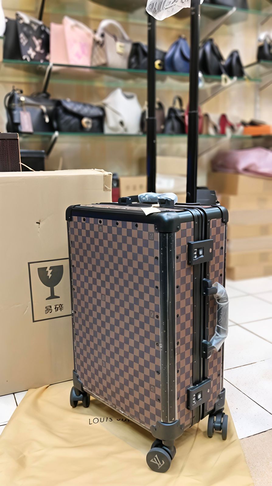 L-O-U-I-S V-U-I-T-T-O-N Monogram Luggage Bags – Travel Luxe Collection (Brown)