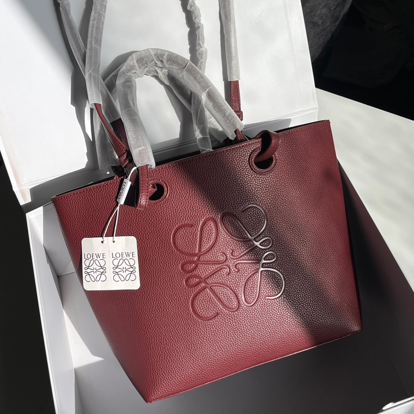 L-O-E-W-E Handbag – Elegant Luxe Women Bag (Maroon)