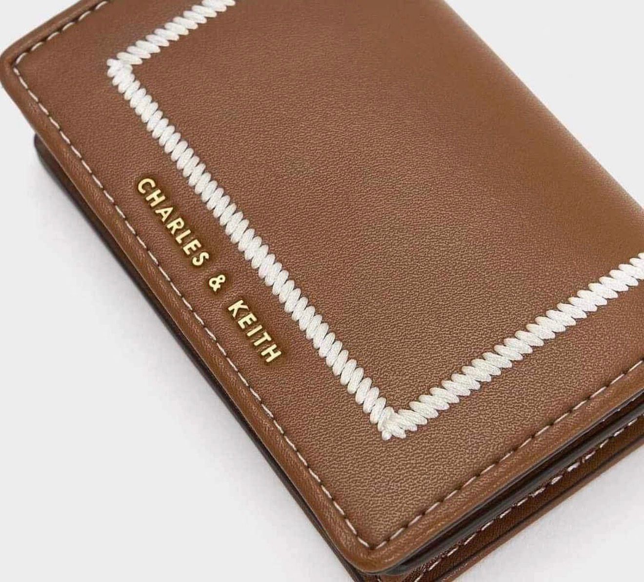 C-H-A-R-L-E-S & K-E-I-T-H Astra Contrast Trim Wallet – Compact Luxe Women Wallet (Brown)