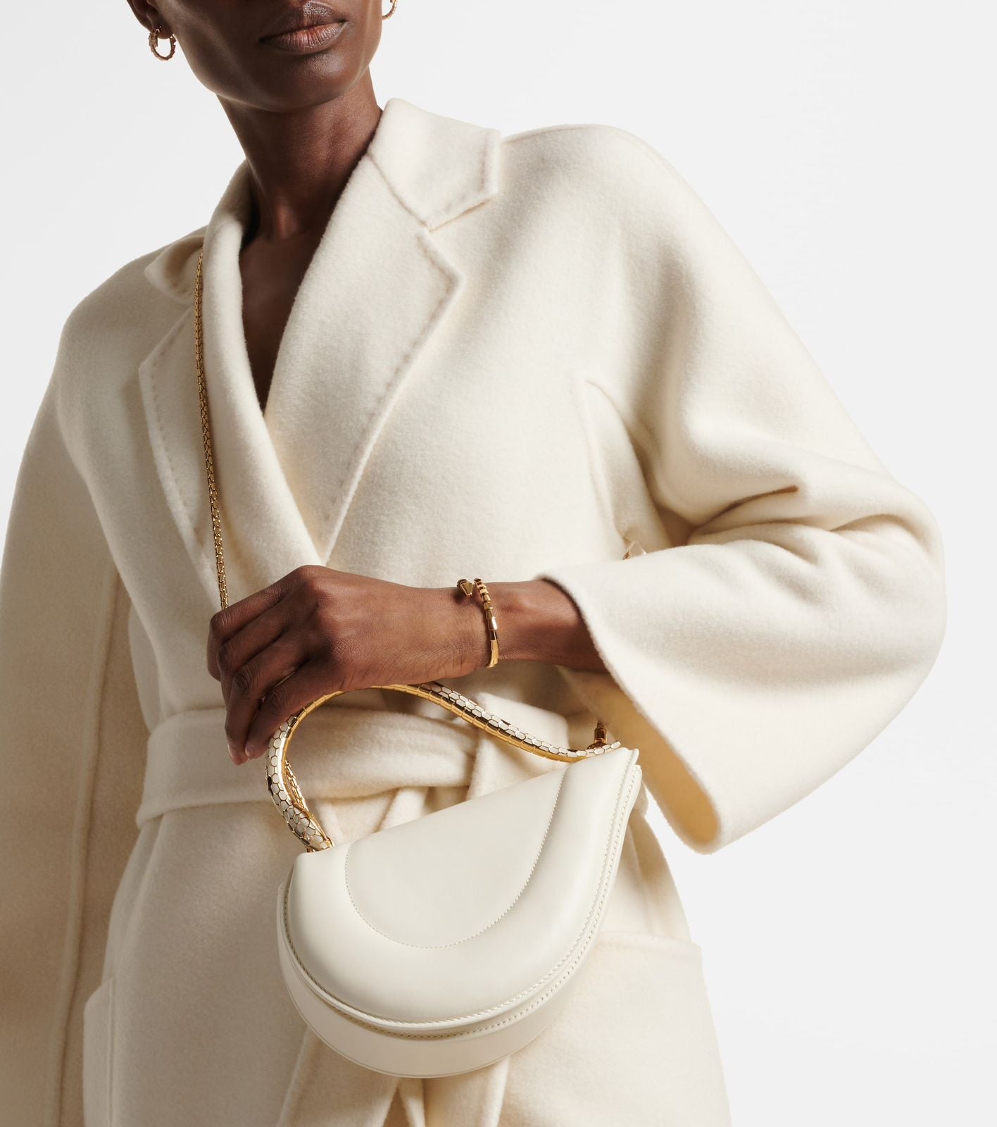 B-V-L-G-A-R-I Serpenti Cuore 1968 Top Handle – Iconic Luxe Women Bag (White)