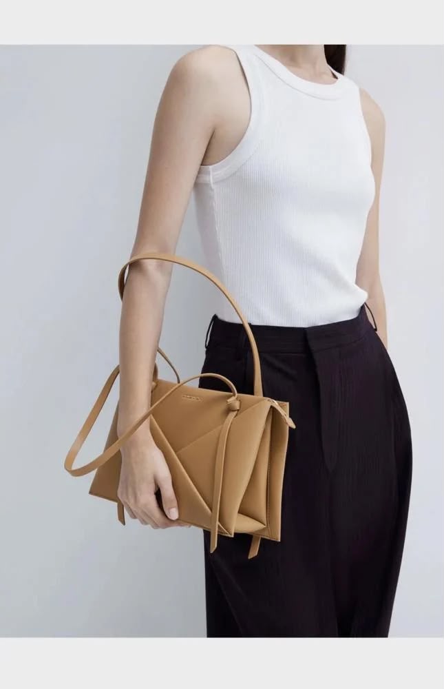 C-H-A-R-L-E-S & K-E-I-T-H Midori Geometric Tote – Modern Luxe Women Bag (Beige)