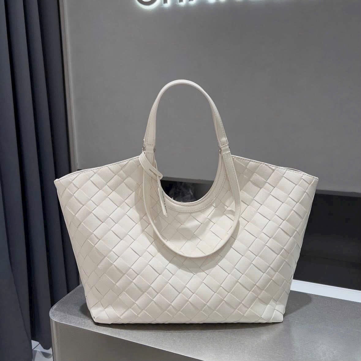 C-H-A-R-L-E-S & K-E-I-T-H Ivette Woven Tote – Modern Luxe Women Bag (White)