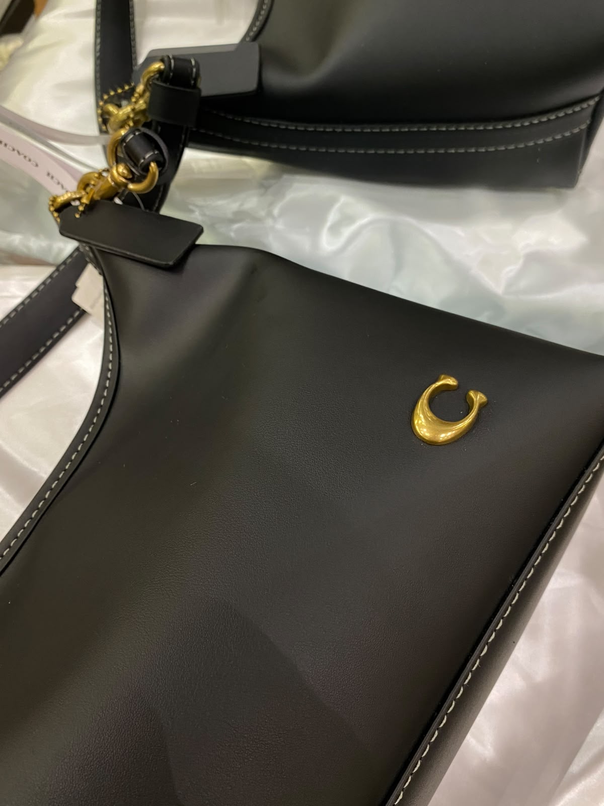 C-O-A-C-H Juliet Shoulder Bag – Everyday Luxe Women Bag (Black)