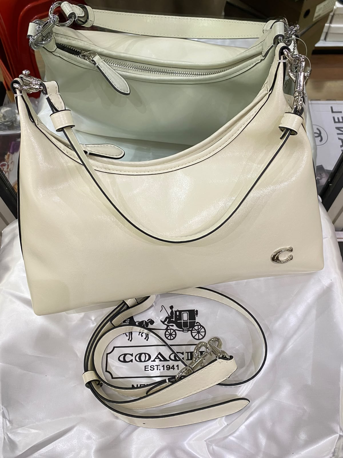 C-O-A-C-H Juliet Shoulder Bag – Everyday Luxe Women Bag (White)