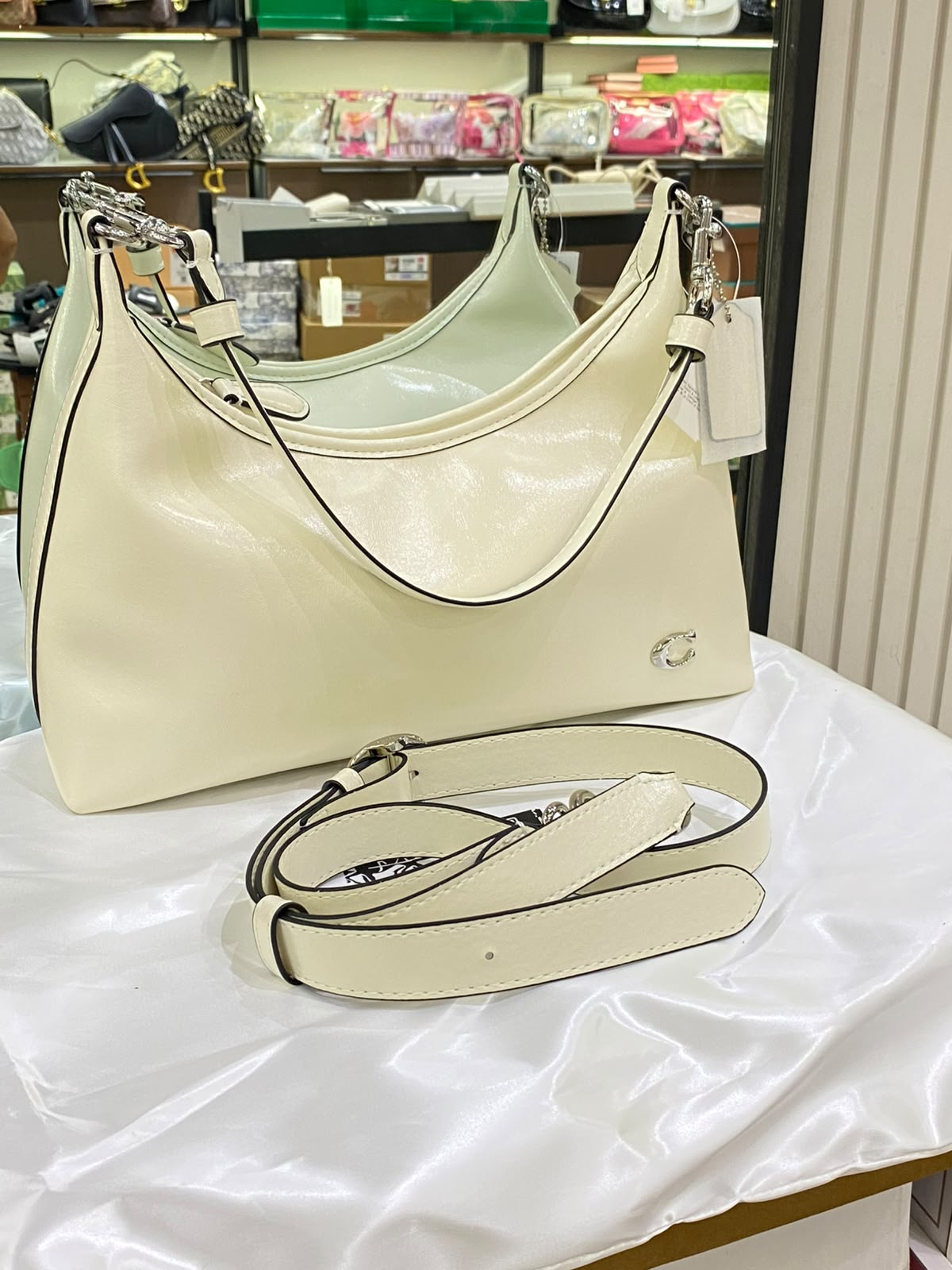 C-O-A-C-H Juliet Shoulder Bag – Everyday Luxe Women Bag (White)