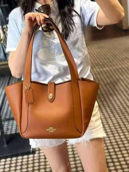 C-O-A-C-H Hadley Turnlock Tote – Elegant Luxe Women Bag (Brown)