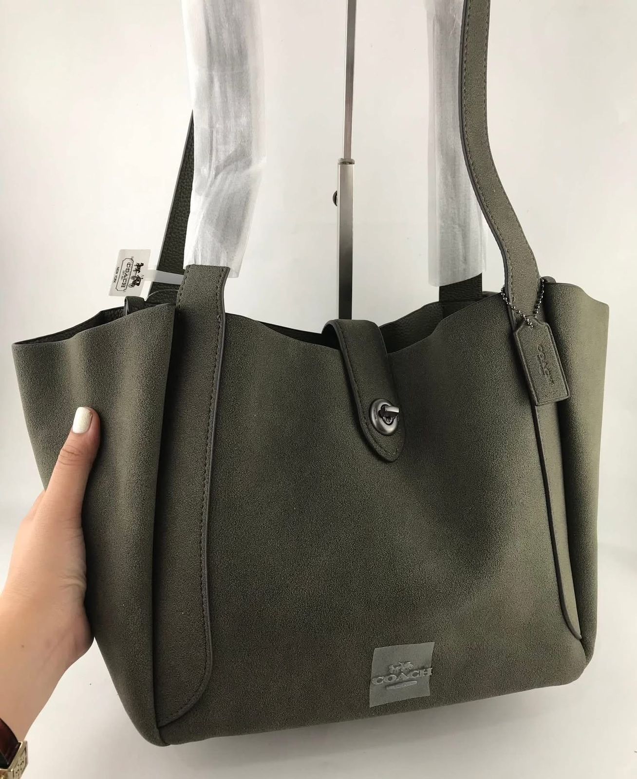C-O-A-C-H Hadley Turnlock Tote – Elegant Luxe Women Bag (Green Suede)