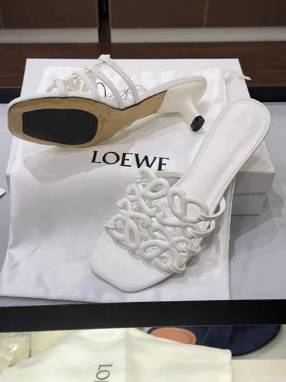 L-O-E-W-E Petal Anagram Slide in Soft Calfskin – Luxury Women Footwear (White)