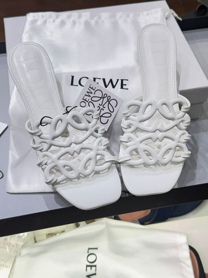 L-O-E-W-E Petal Anagram Slide in Soft Calfskin – Luxury Women Footwear (White)