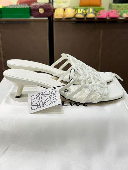 L-O-E-W-E Petal Anagram Slide in Soft Calfskin – Luxury Women Footwear (White)