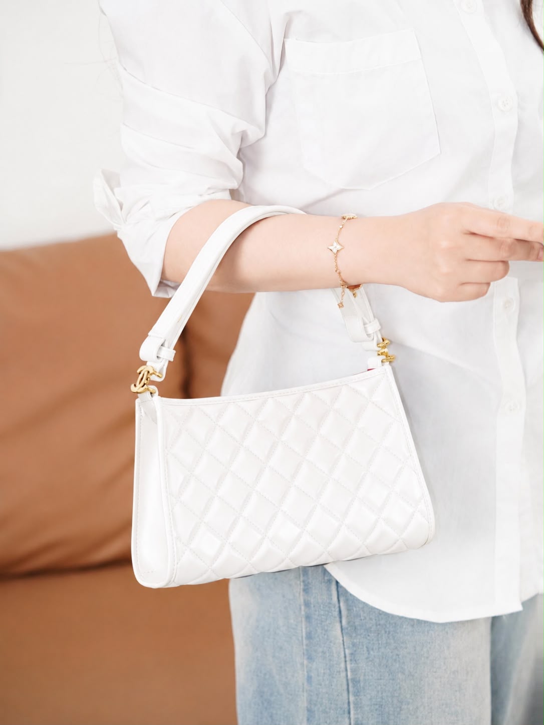 C-H-A-N-E-L 26x Christmas Limited Edition Hobo Shoulder Bag – Luxury Women Bag (White)