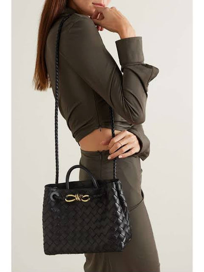 B-O-T-T-E-G-A V-E-N-E-T-A Small Andiamo Bag – Signature Luxe Women Bag (Black)
