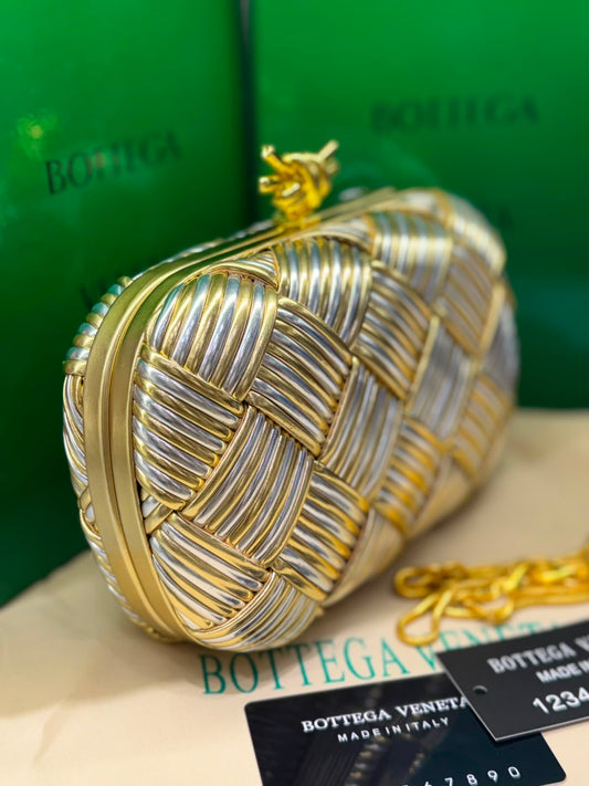 B-O-T-T-E-G-A V-E-N-E-T-A Intreccio Knotted Clutch – Luxury Evening Women Bag (Golden & Silver)