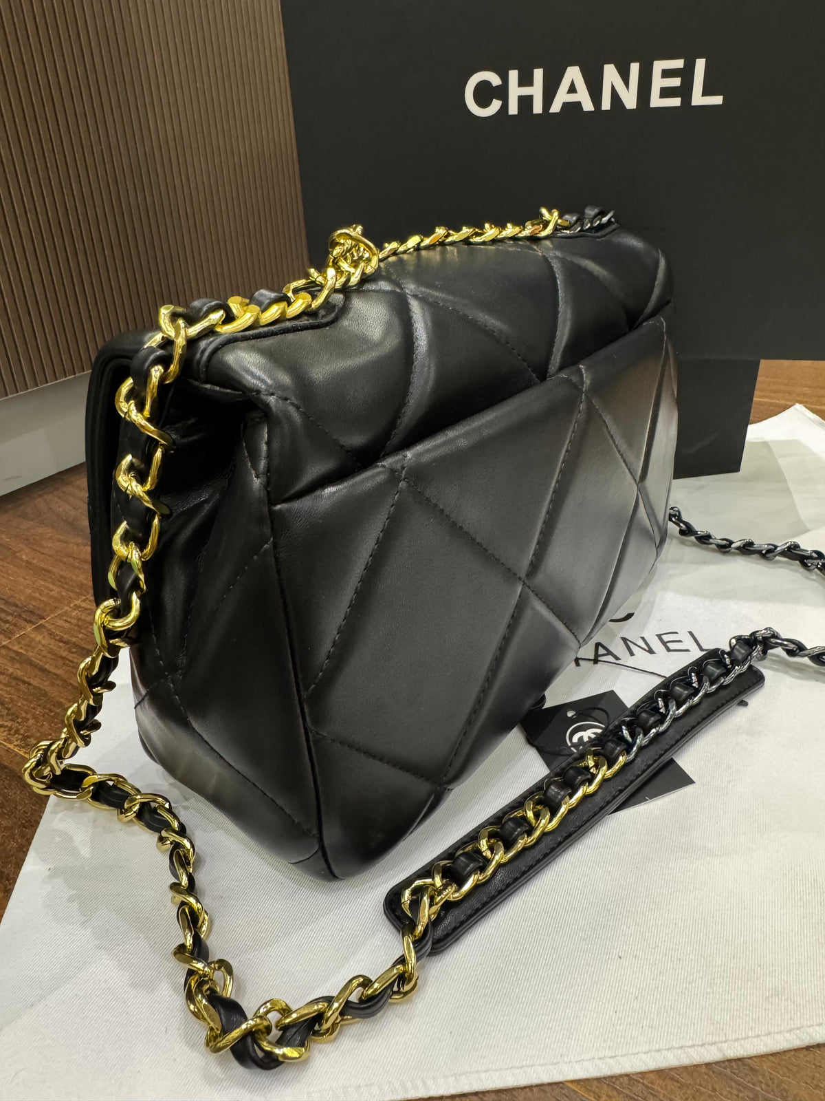 C-H-A-N-E-L 19 Flap Bag – Puffy Diamond Quilting | Premium Women Bag (Black)