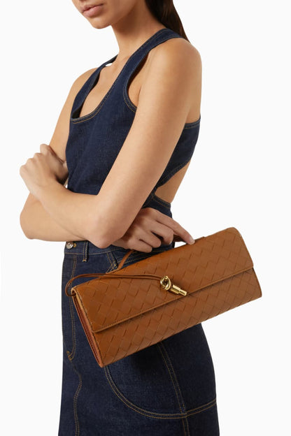 B-O-T-T-E-G-A V-E-N-E-T-A Andiamo Bag – 31cm Clutch Bag (5 Colours)