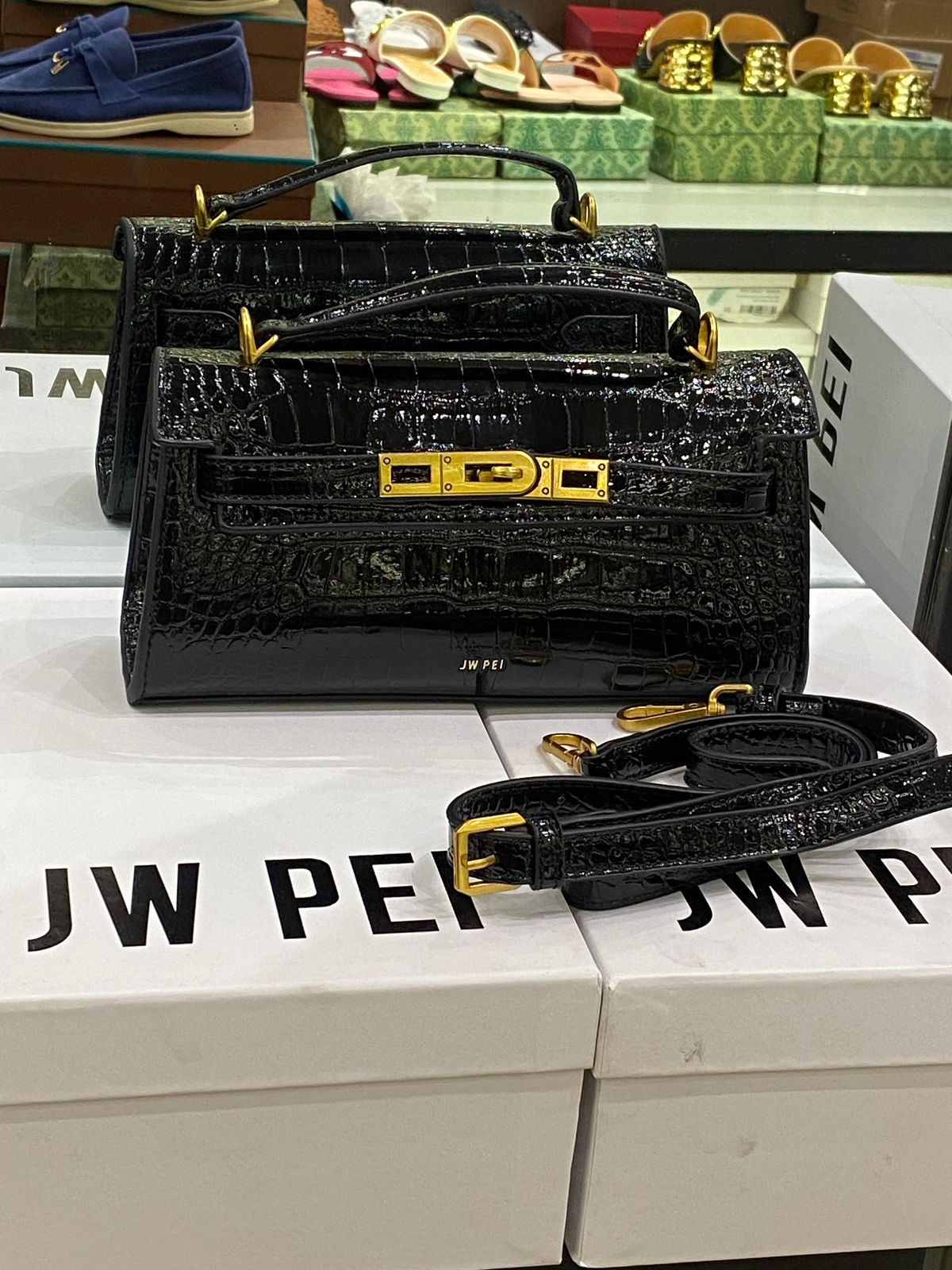 J-W P-E-I Noor Top Handle Bag – Modern Luxe Women Bag (Black)