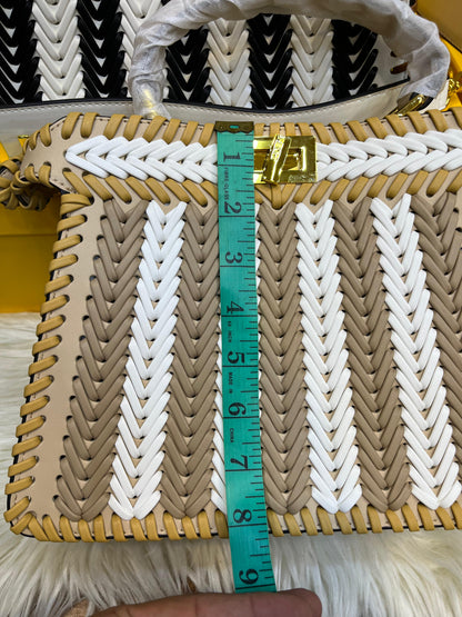 FENDI ICONIC PEEKABOO ISEEU LEATHER – Women Bag (Beige White)