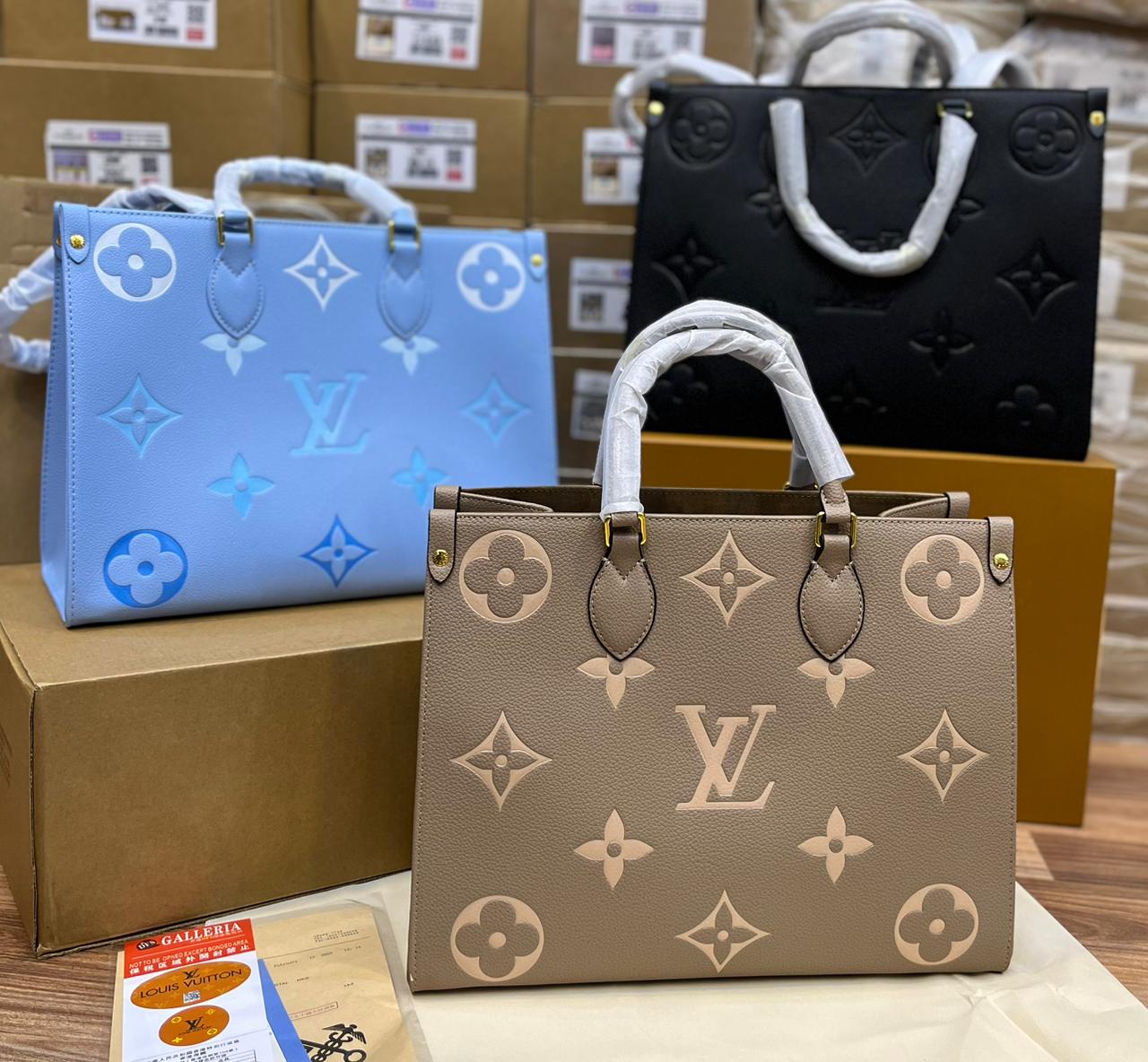 LOUIS VUITTON – ONTHEGO MM TOTE BAG (Black)