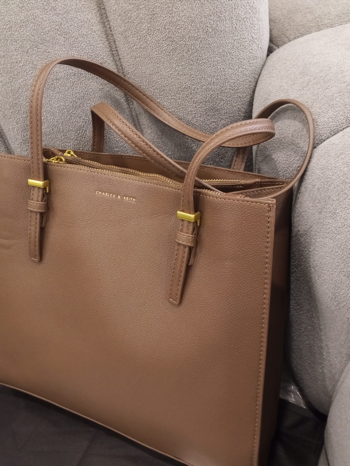 C-H-A-R-L-E-S & K-E-I-T-H Sansa Tote Bag – Premium Quality Women Bag (Beige)