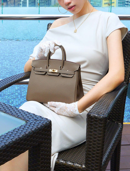 HERMÈS Birkin 25 Bleu Nuit Togo – Women Bag with Gold Hardware | Premium Collection (Beige)